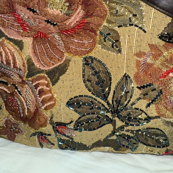 Vintage Tapestry Beaded Floral Casual Handbag 13 x 7.5 Rose Purse Unbranded - Picture 2 of 4